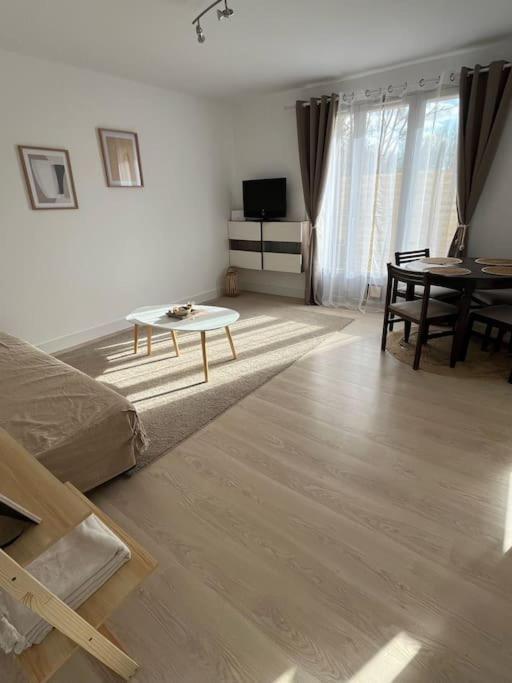 Petite Maison Cosy En Campagne Neuilly  Luaran gambar